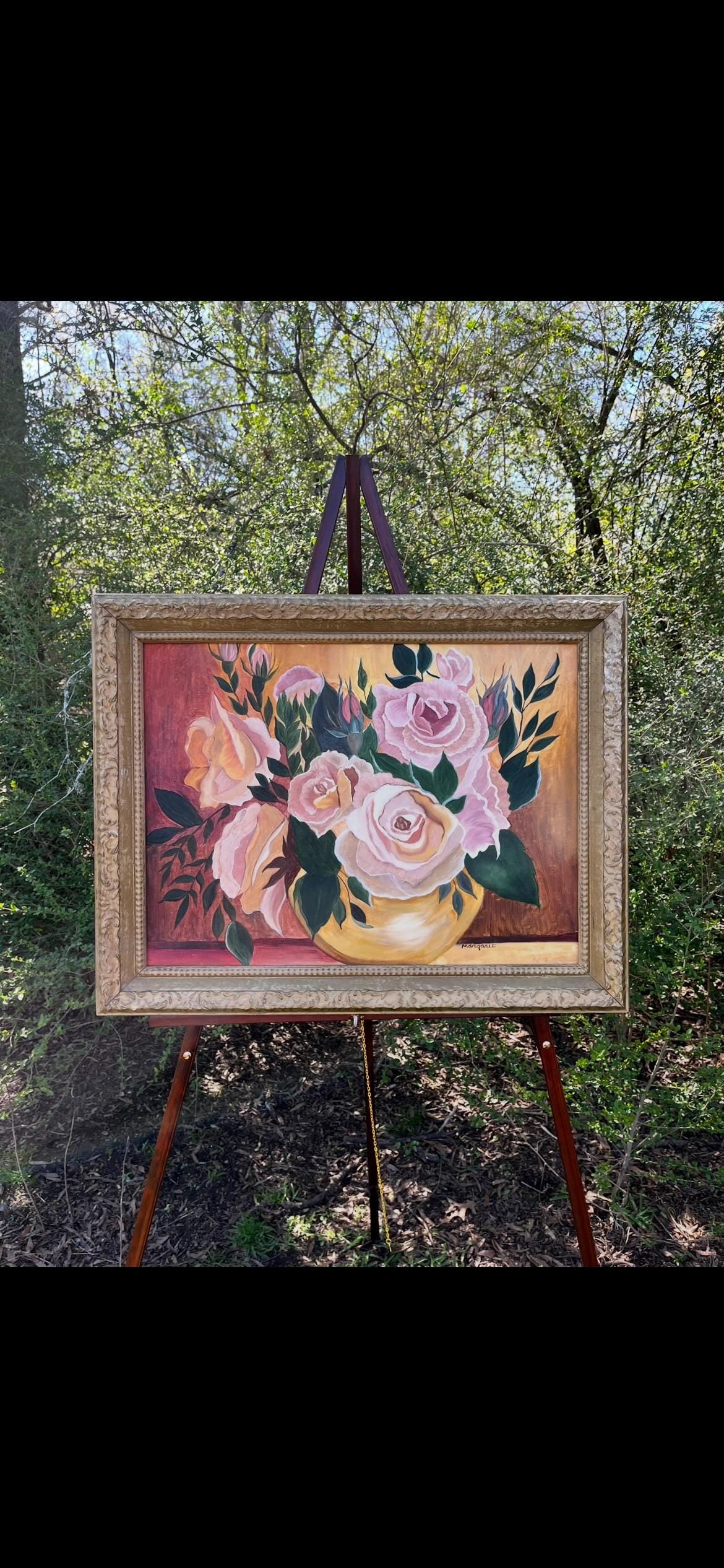 Vintage Floral Still Life Painting – Mid Century Roses in Yellow Vase, Original Signed Oil by Margaret