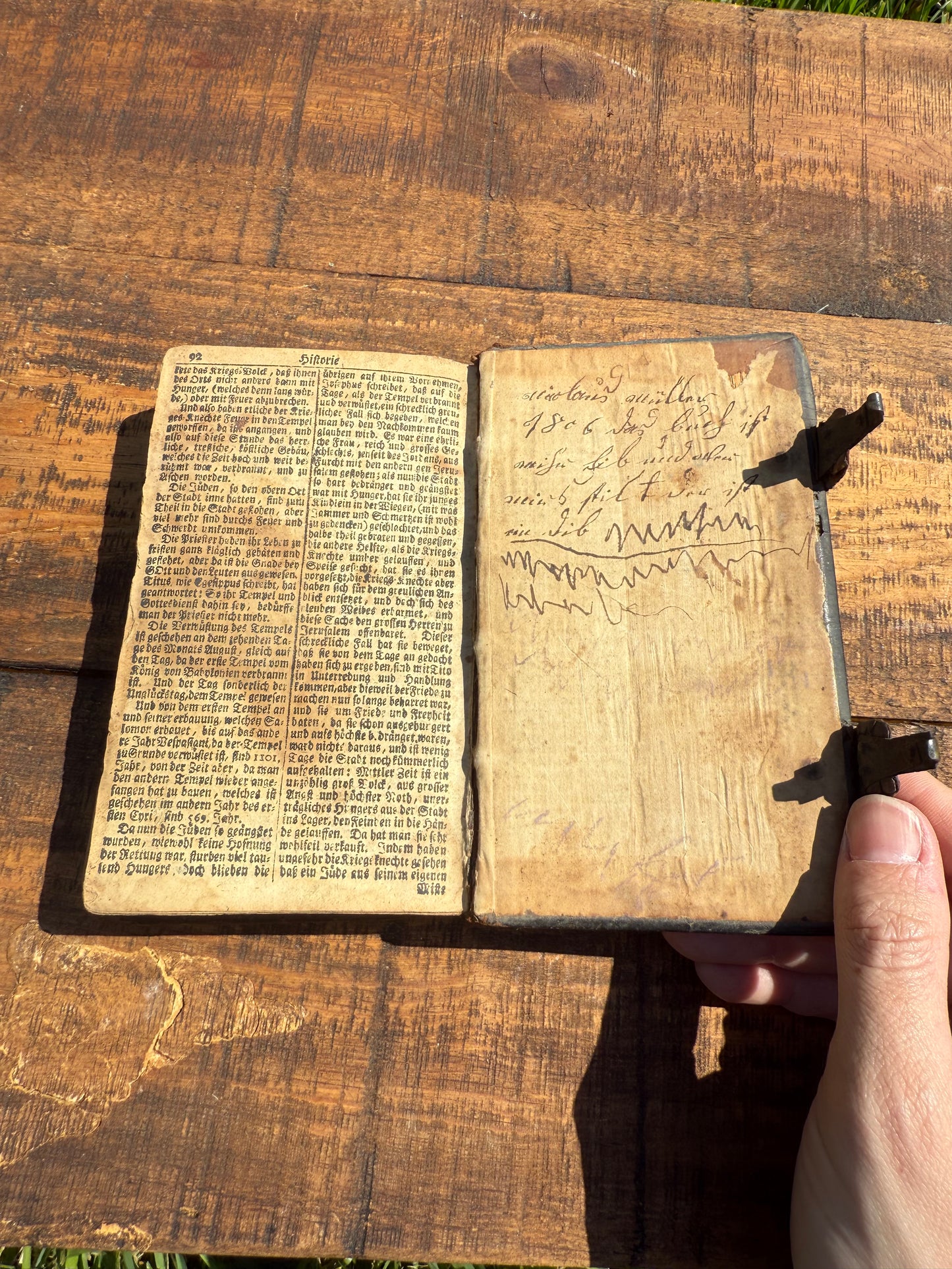 1783 German Leather-Bound Hymnal — Lutheran Psalms & Hymns with Clasps
