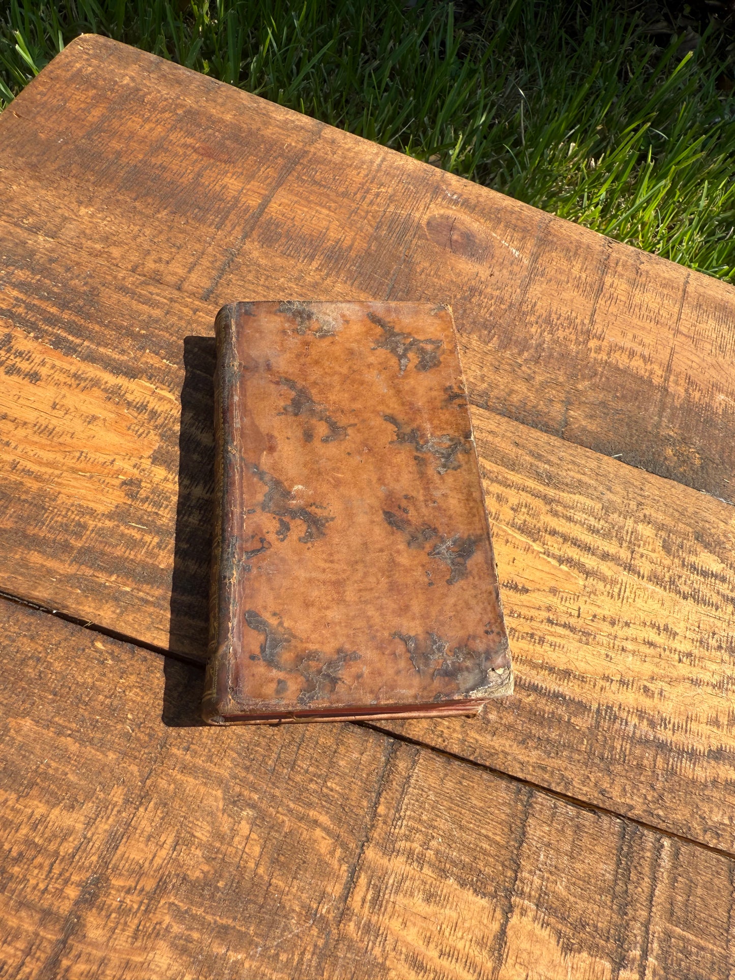 Title: 1757 French Leather-Bound Book — Les Œuvres de l’Abbé de Saint-Réal, Tome I