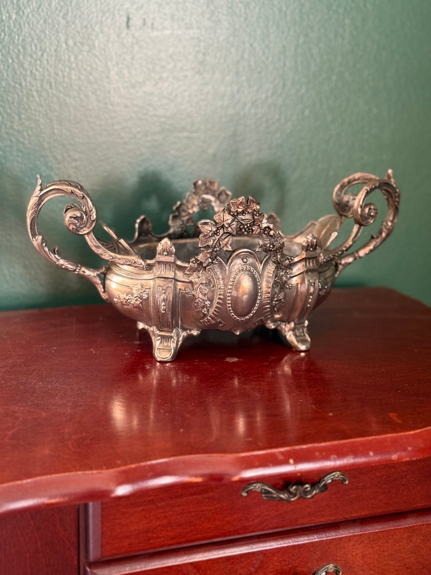 Antique French Art Nouveau Jardinière, Spelter with Ivy Decoration, c. 1895–1910