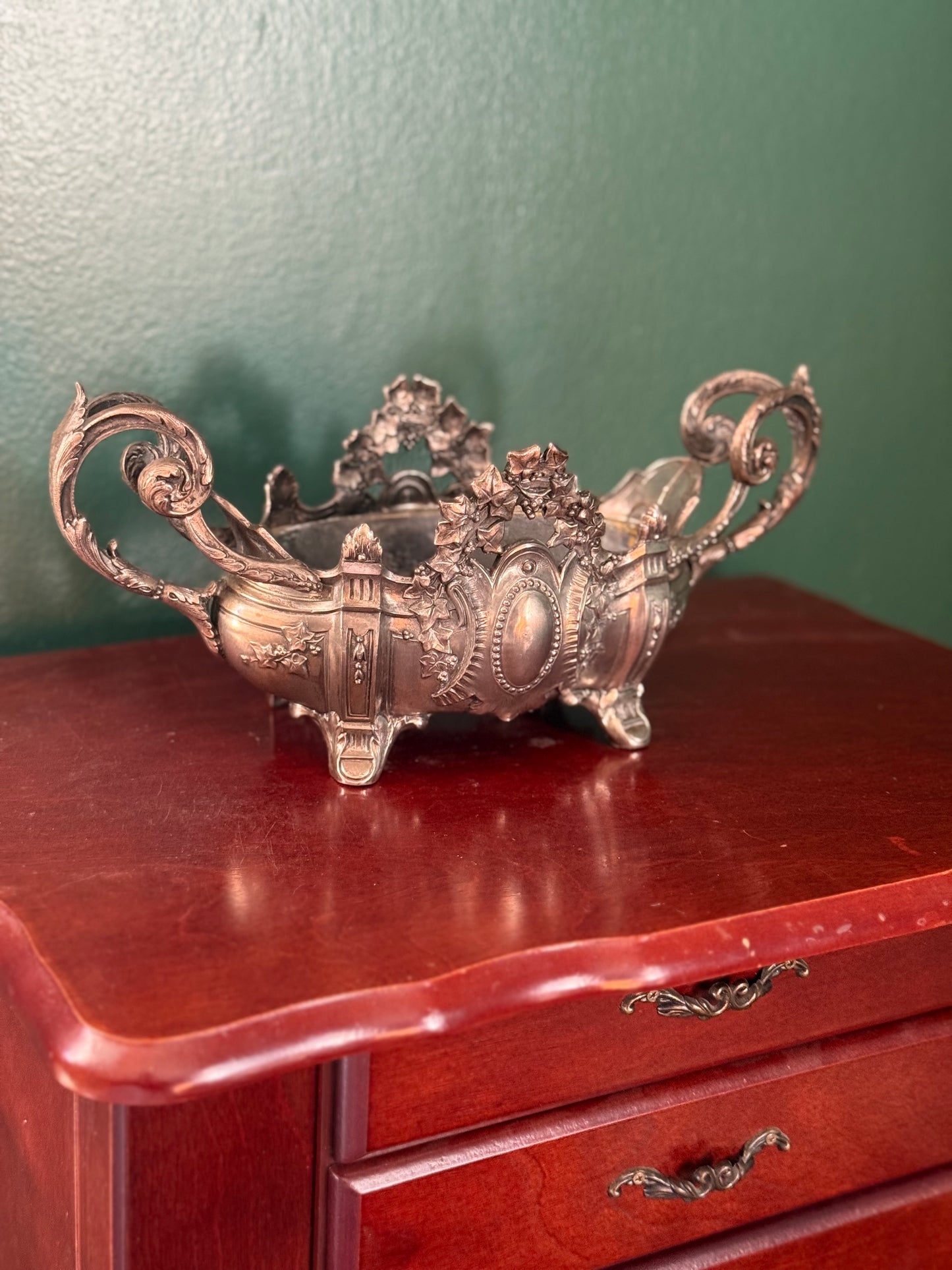 Antique French Art Nouveau Jardinière, Spelter with Ivy Decoration, c. 1895–1910