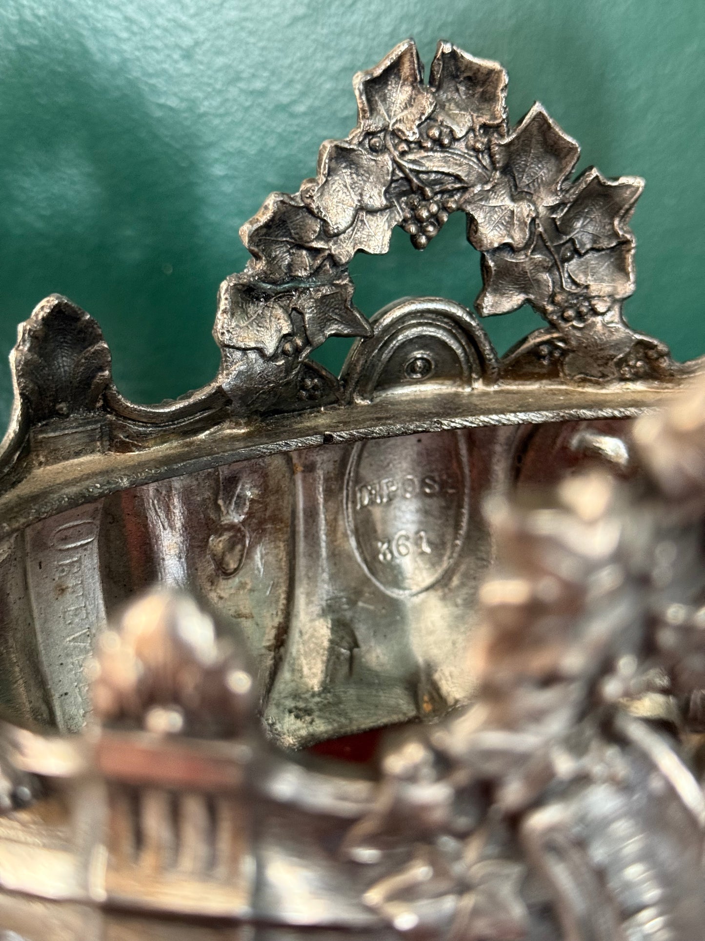 Antique French Art Nouveau Jardinière, Spelter with Ivy Decoration, c. 1895–1910