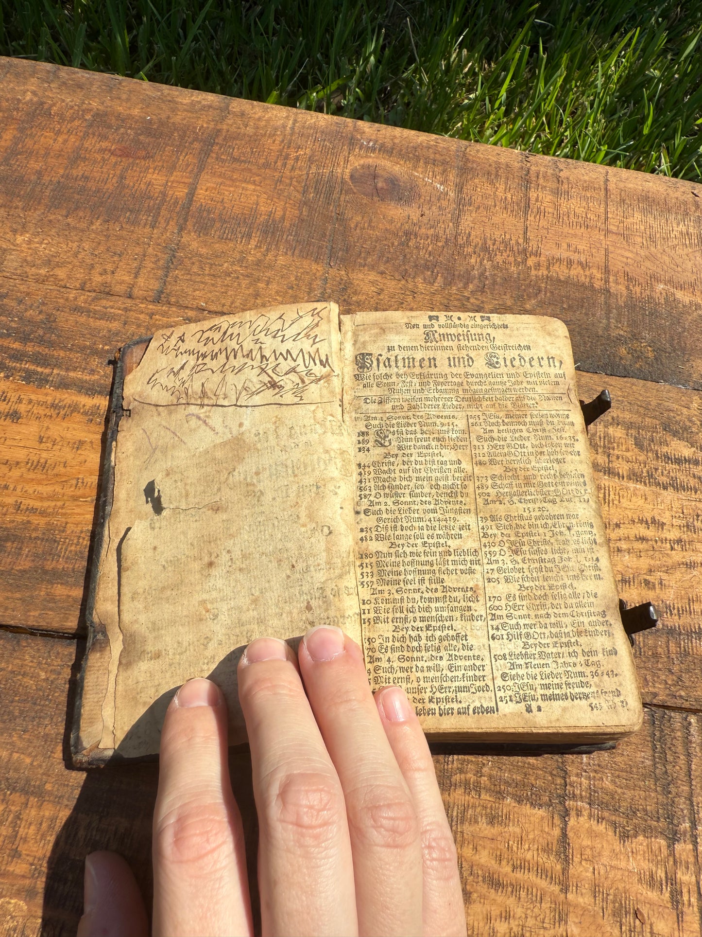1783 German Leather-Bound Hymnal — Lutheran Psalms & Hymns with Clasps
