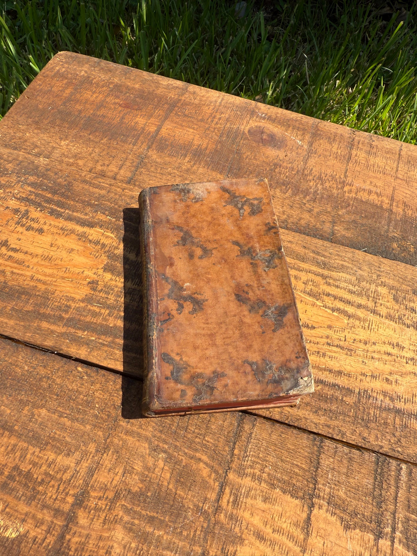 Title: 1757 French Leather-Bound Book — Les Œuvres de l’Abbé de Saint-Réal, Tome I