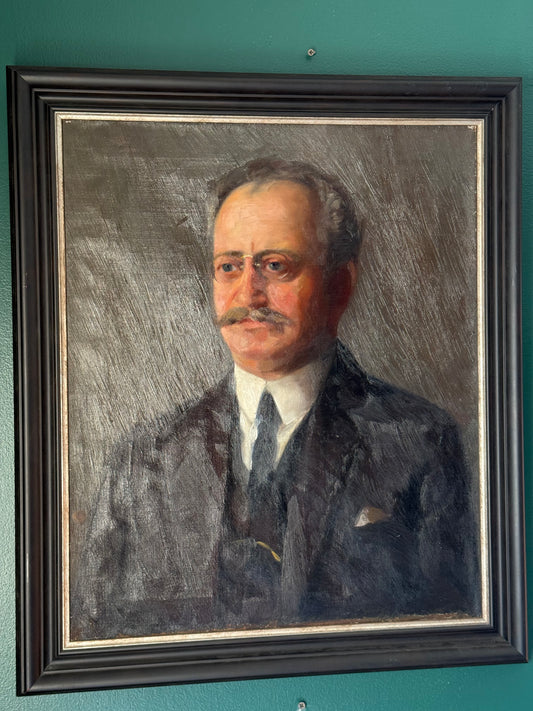 Antique American Portrait of a Gentleman, Signed “Hearn” and Dated 1923