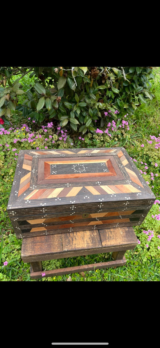 1930s Middle Eastern Parquetry Box – Porcupine Quill Inlay – Hardwood Jewelry or Gemstone Box – Vintage Inlaid Wood Box